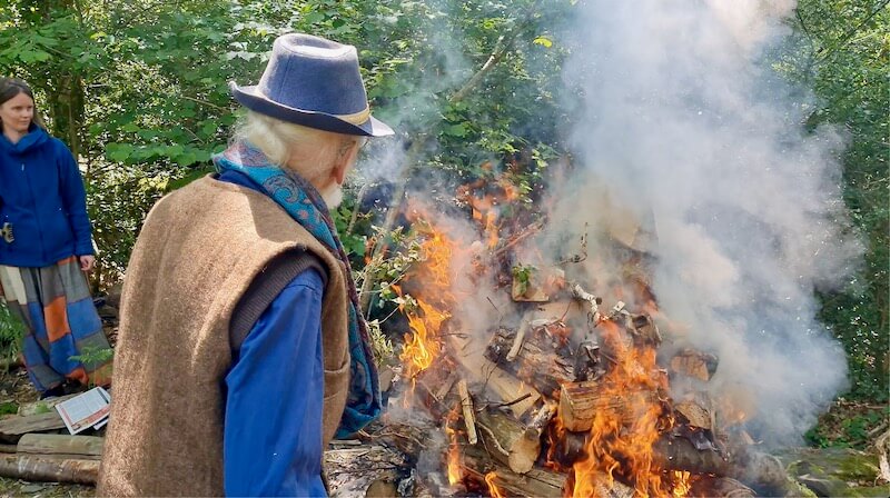 Divinicus 25: Burn it all away
